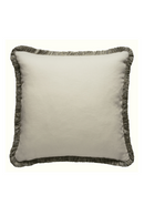 Coussin en lin blanc à franges gris argentées | Meubleluxe.fr