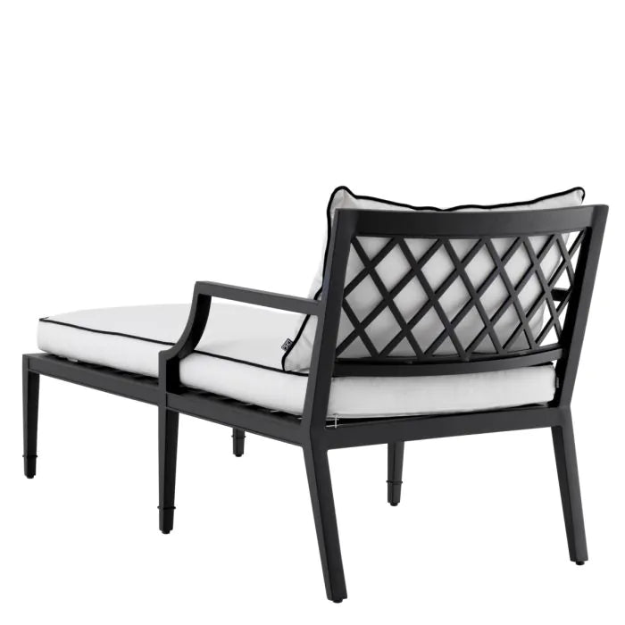 White lounge chair | Eichholtz Bella Vista