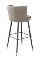 Chaise de bar en velours greige | Eichholtz Grenada | Meubleluxe.fr