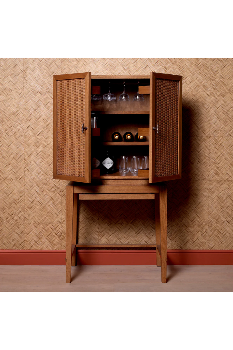 Buffet bar 2 portes en chene caramel | Eichholtz Borchard | OROA.fr