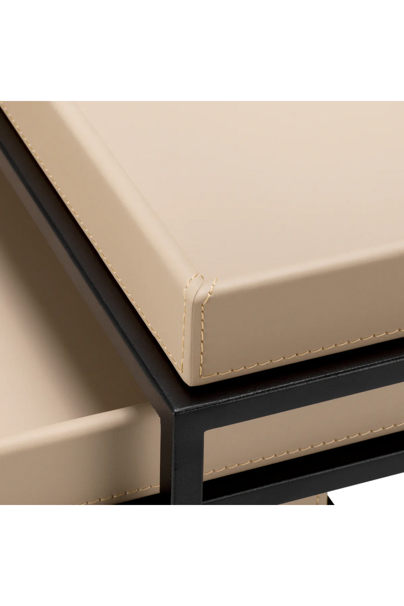 Tables d'appoint avec plateau en cuir (3) | Eichholtz Leonard | OROA.fr