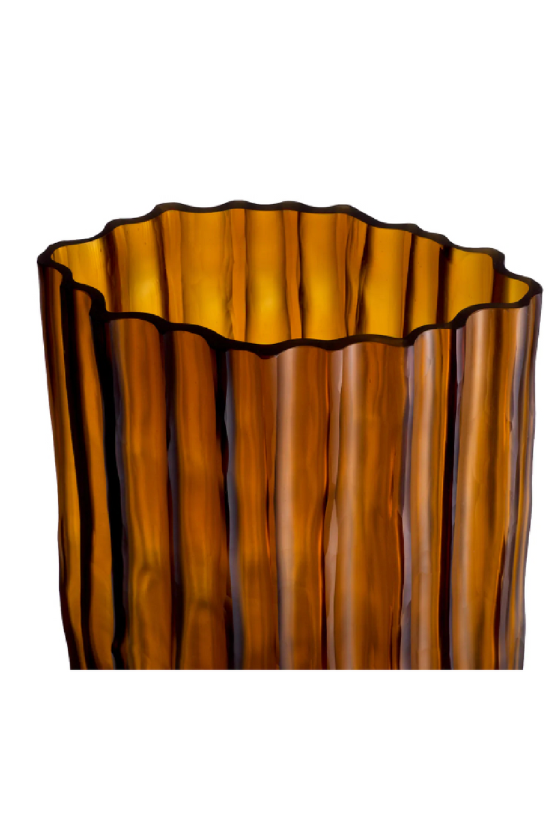Vase en verre ambré cannelé | Eichholtz Vivente | OROA.fr