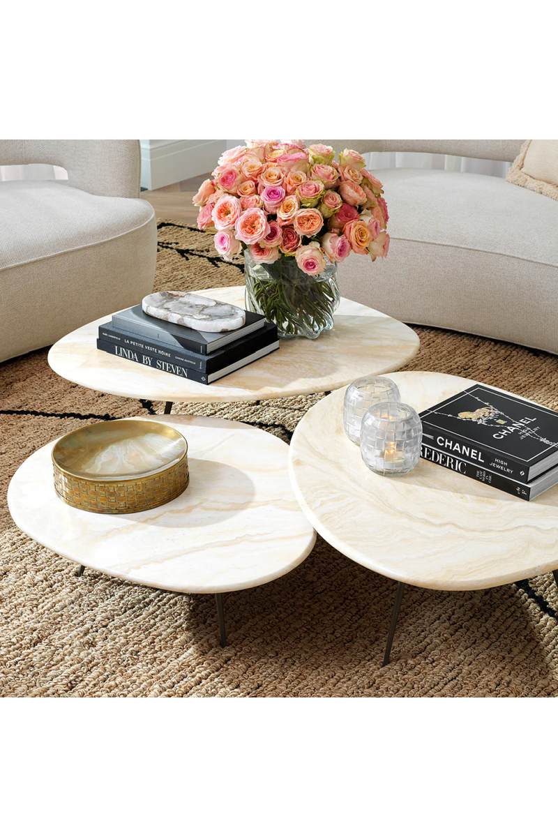 Table basse en onyx de forme organique | Eichholtz Portofino | OROA.fr