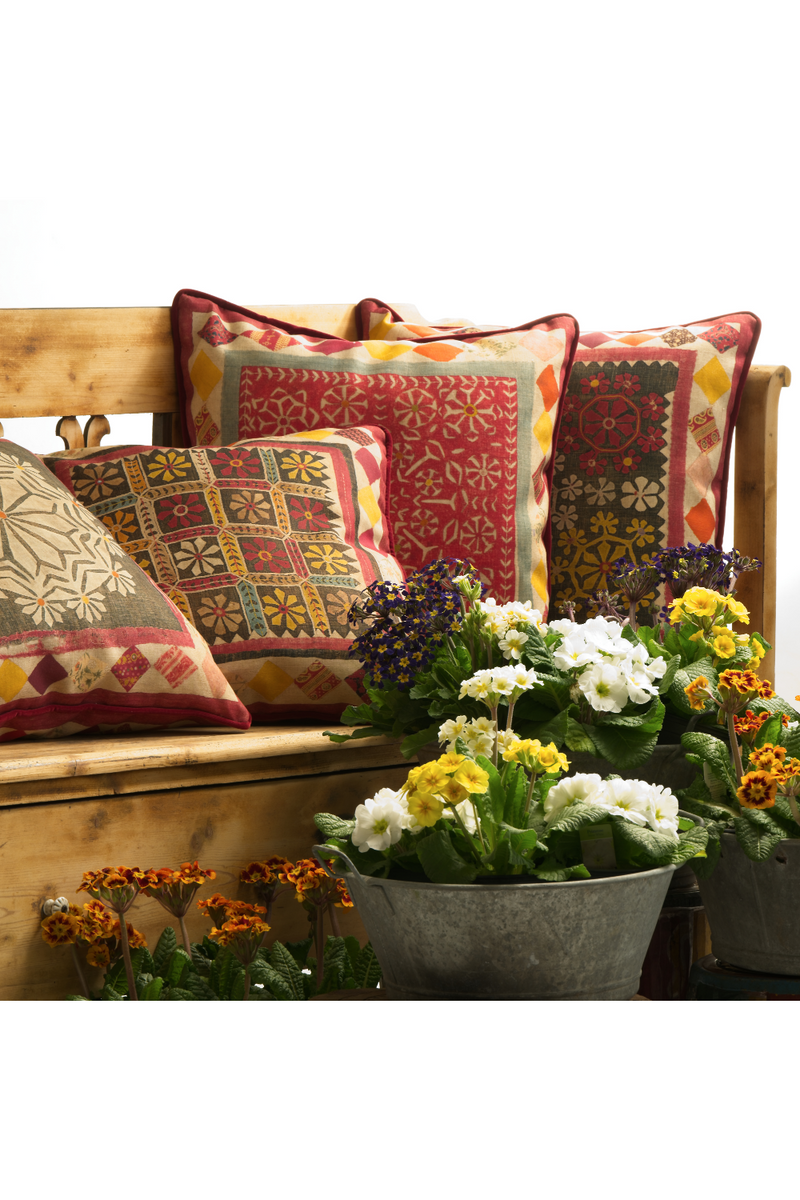 Coussin décoratif floral Aster | Andrew Martin Courtyard | Meubleluxe.fr