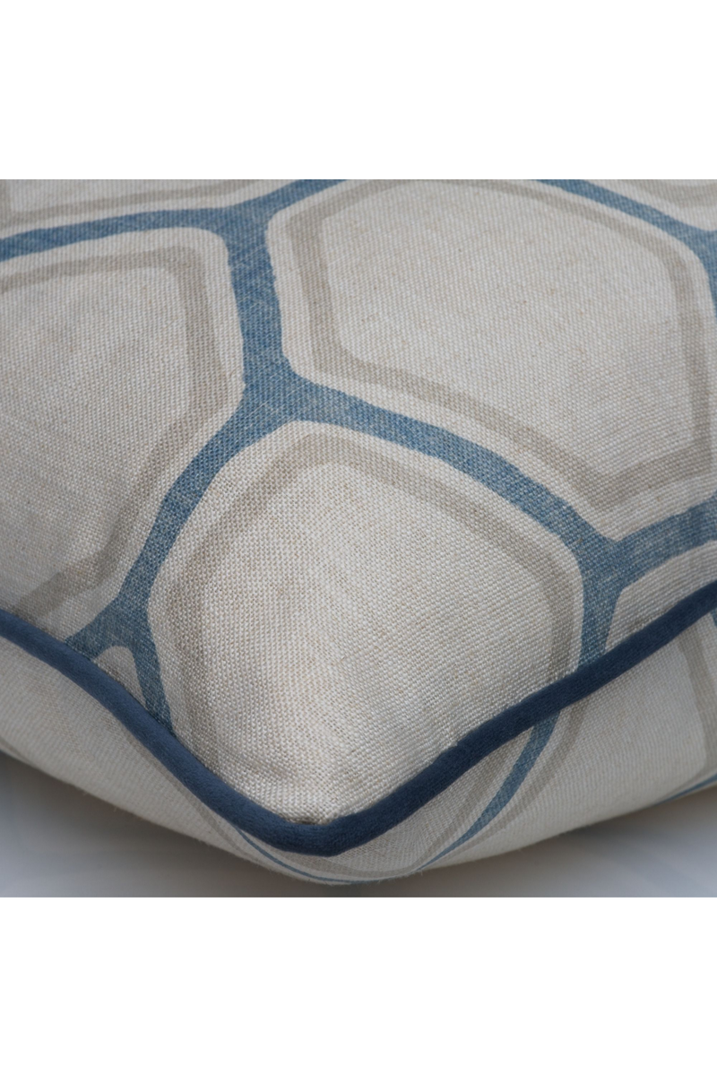 Coussin décoratif en lin beige-bleu | Andrew Martin Pergola | Meubleluxe.fr