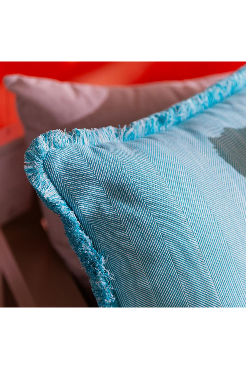 Coussin d'extérieur à chevrons bleu | Andrew Martin Riviera | OROA.fr