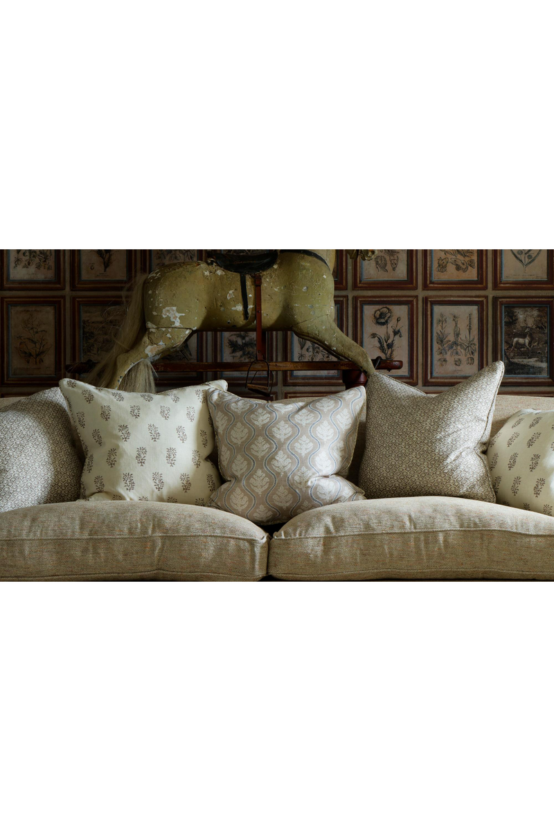 Coussin à Motif de Fleurs Sauvages Dessinées à La Main | Andrew Martin Daisy