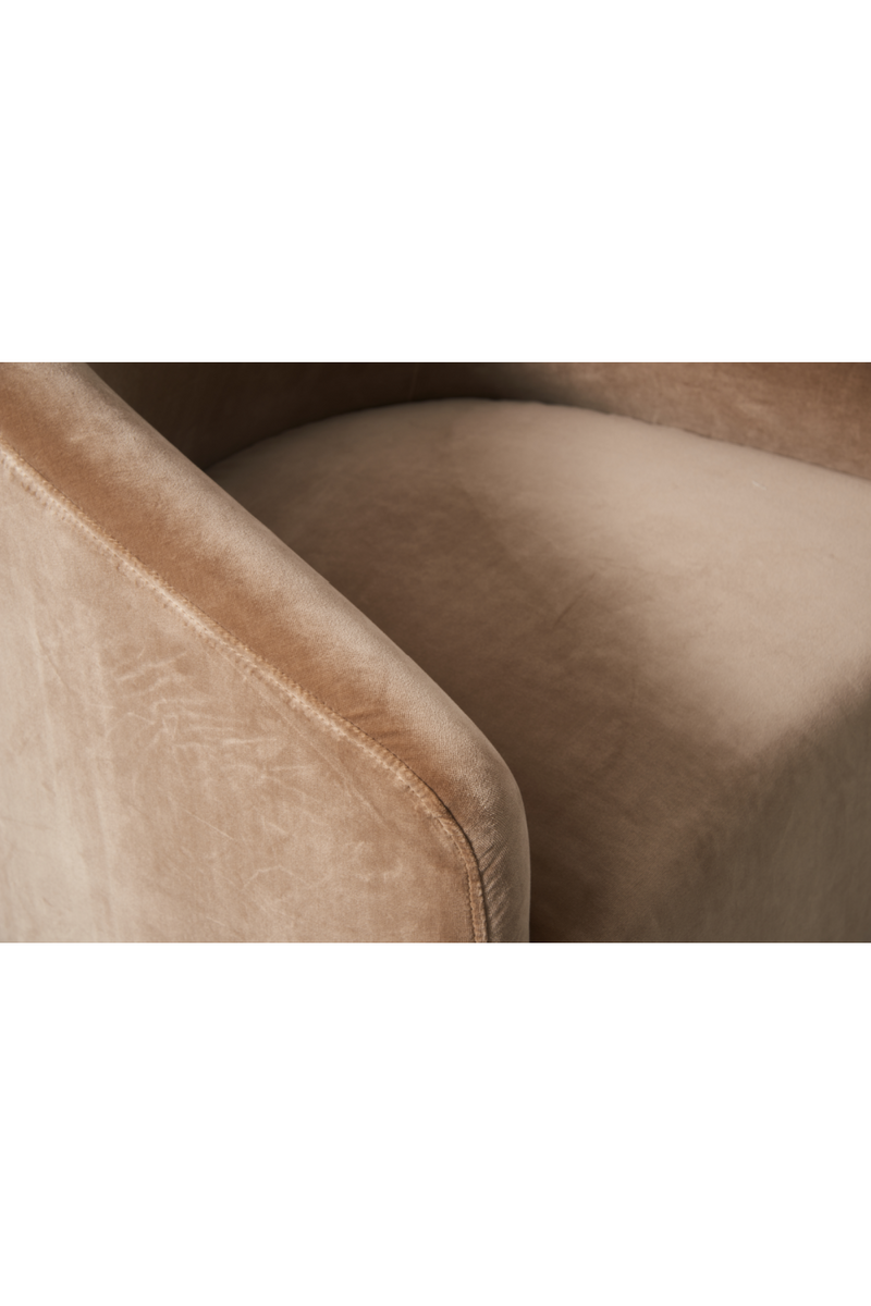 Chaise de salle à manger en velours beige I Andrew Martin Alto | Meubleluxe.fr