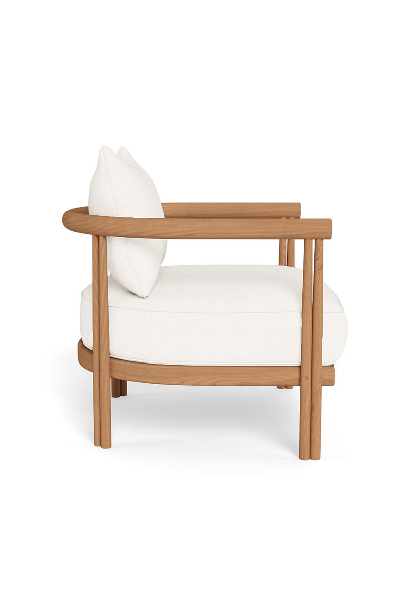 Fauteuil lounge d'extérieur en teck avec coussin | Andrew Martin Cove | OROA.fr