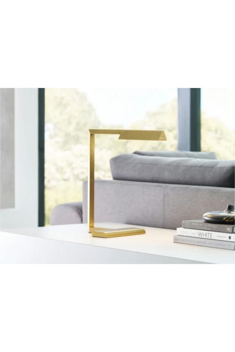 Lampe de Bureau Angulaire en Métal | Andrew Martin Dessau | OROA.fr