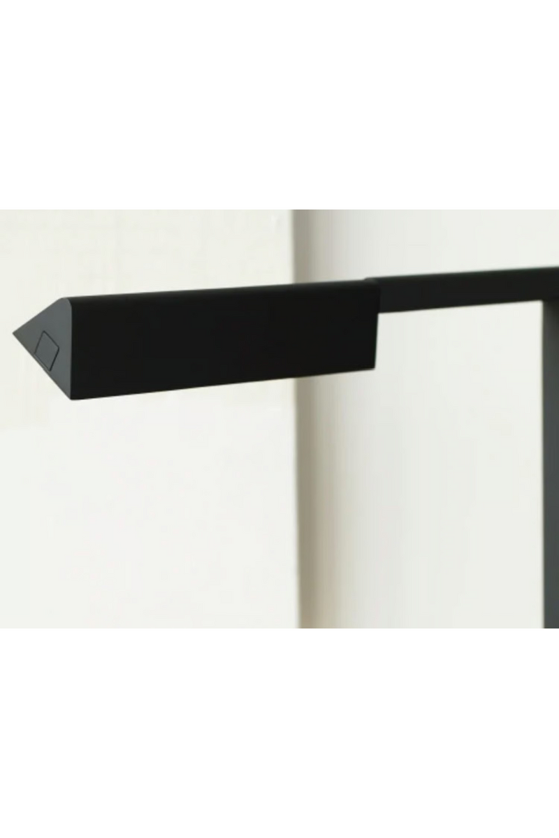 Lampe de Bureau Angulaire en Métal | Andrew Martin Dessau | OROA.fr