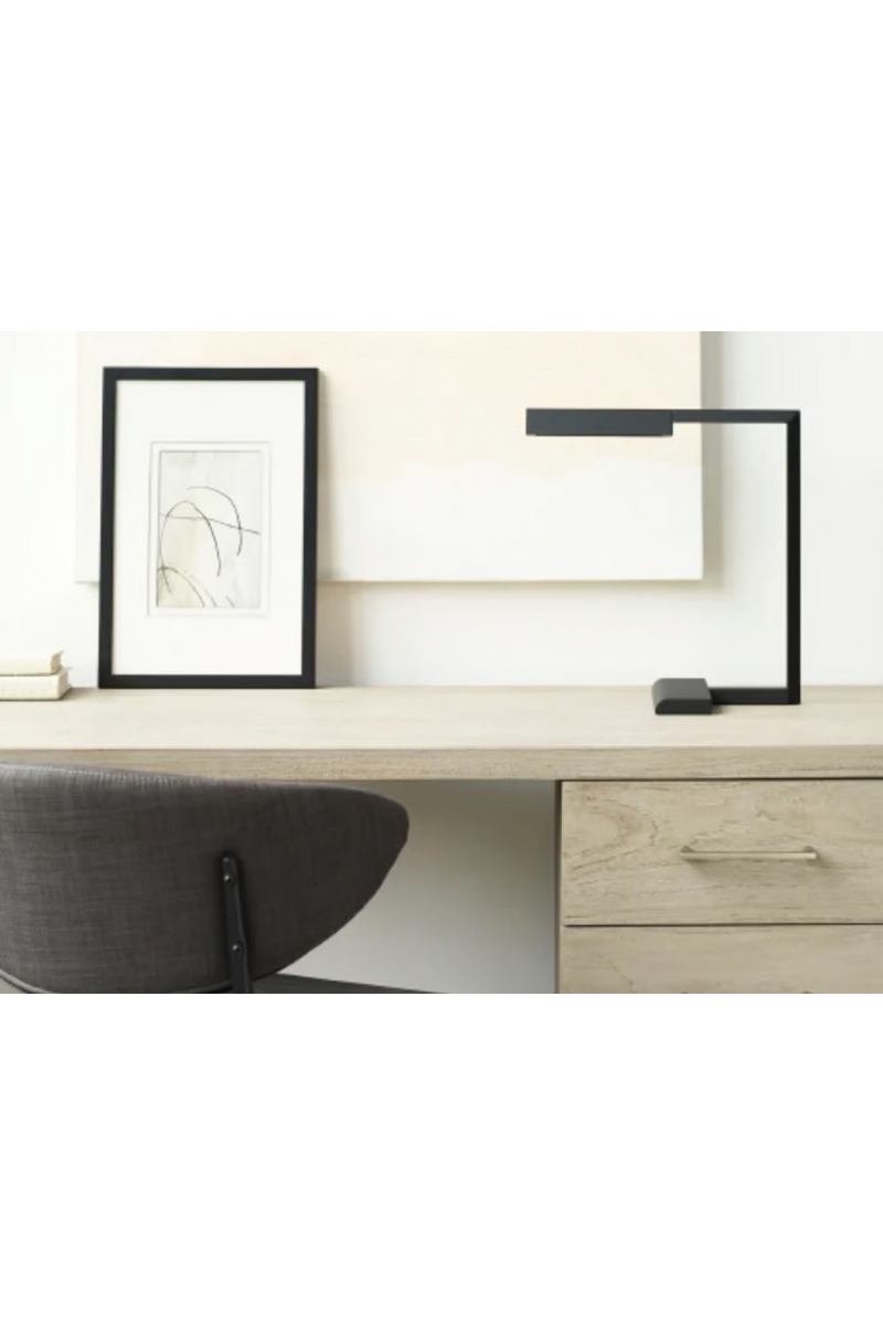 Lampe de Bureau Angulaire en Métal | Andrew Martin Dessau | OROA.fr
