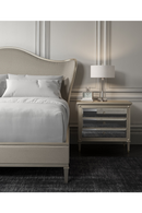 Table de chevet en bois de pin argenté | Caracole Beauty | Meubleluxe.fr