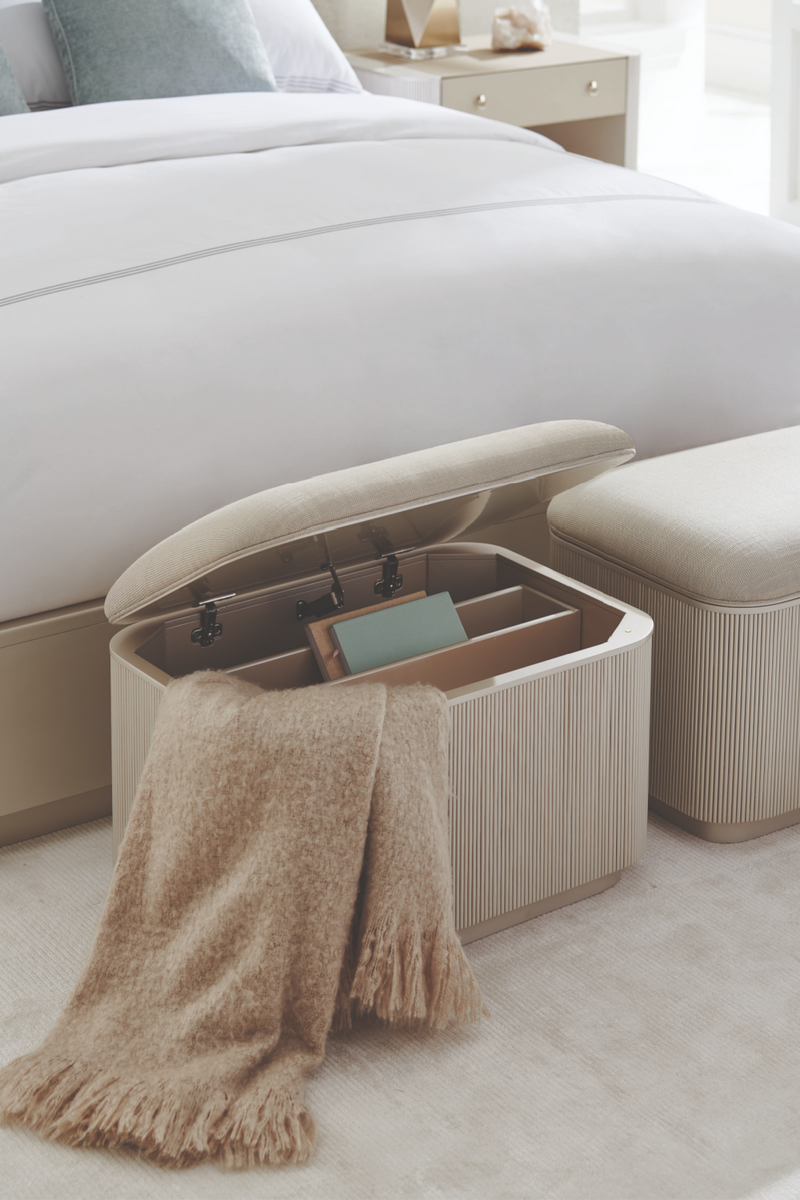 Ottoman de Rangement Beige à Cannelures | Caracole For The Love Of | Oroatrade.com