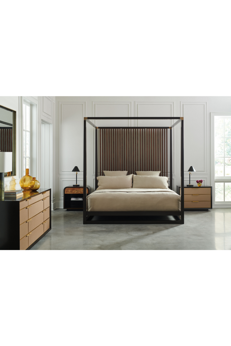 Lit à baldaquin en bois brun | Caracole Pinstripe | OROA.fr