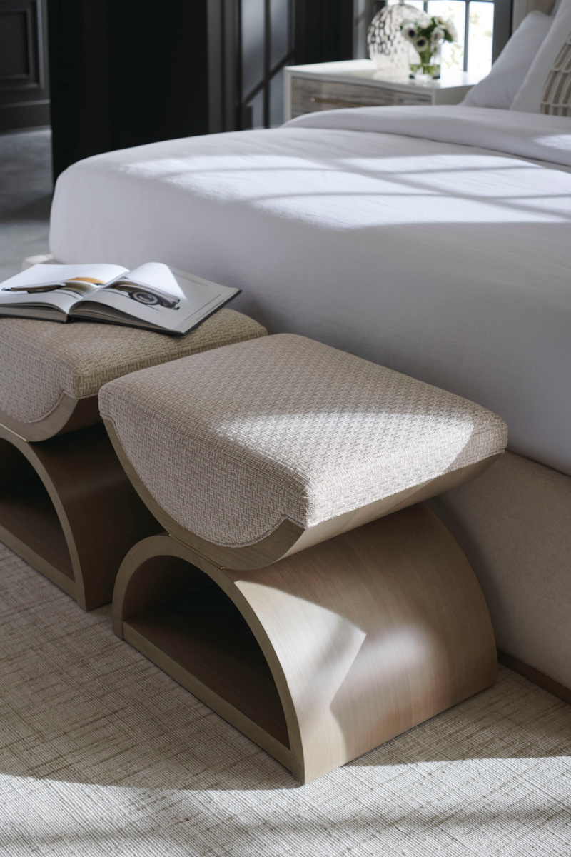 Ottoman Croissant en Bois | Caracole Open Enrollment | Oroa.fr