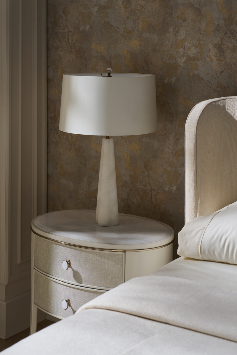 Lit Queen Ivoire à Cannelures | Caracole Soft Embrace | Meubleluxe.fr