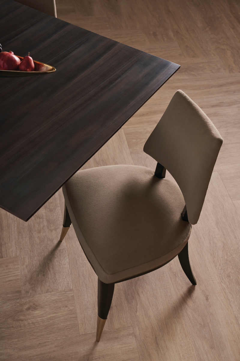 Chaise de salle à manger en velours taupe | Caracole Caress | OROA.fr