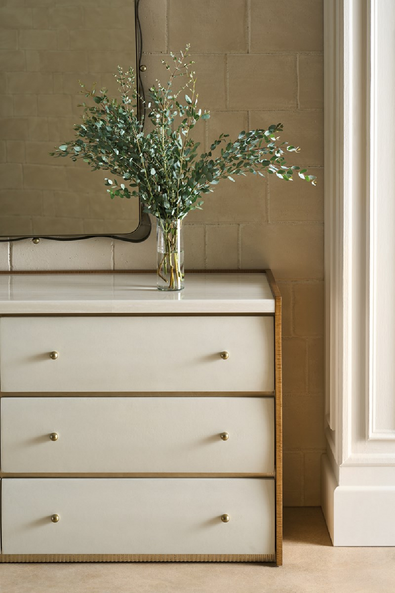 Miroir avec Détail de Ruban en Bronze | Caracole Marseille | OROA.fr