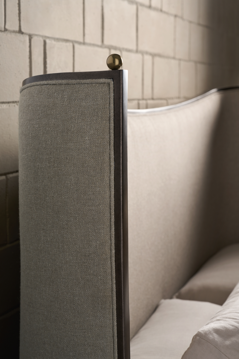 Lit queen en tissu gris | Caracole Provence | OROA.fr