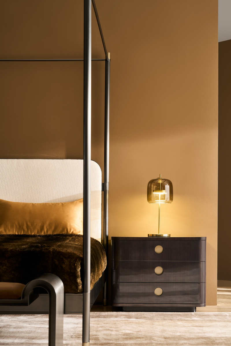 Table de nuit en bois brun | Caracole Bachelor | OROA.fr
