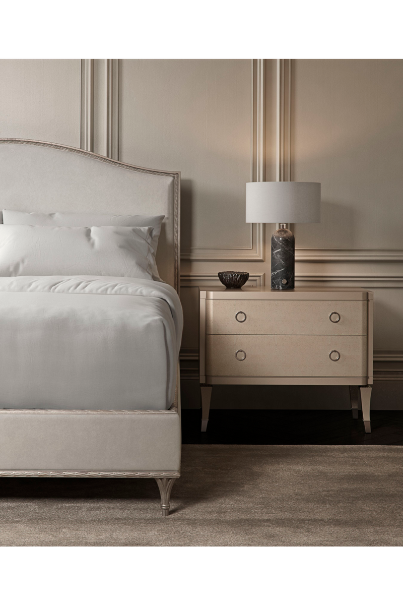 Table de chevet en bois de bouleau | Caracole Classic | Meubleluxe.fr