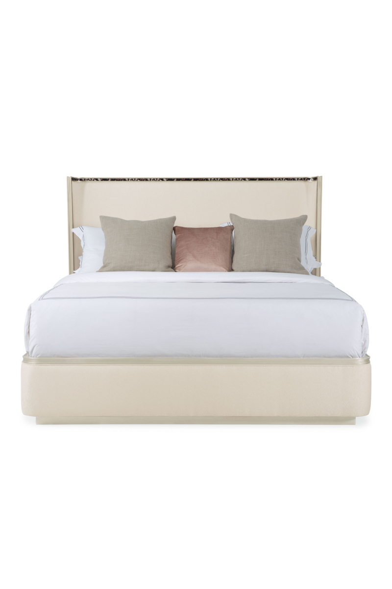 Lit California King capitonné en tissu crème | Caracole Dream Big | OROA.fr