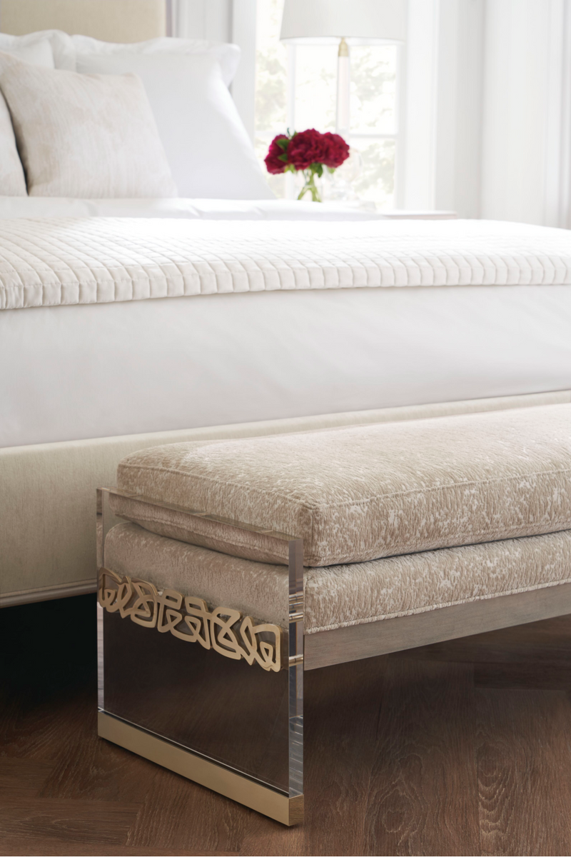 Lit Queen Moderne en Chenille Crème | Caracole Crescendo | Oroa.fr