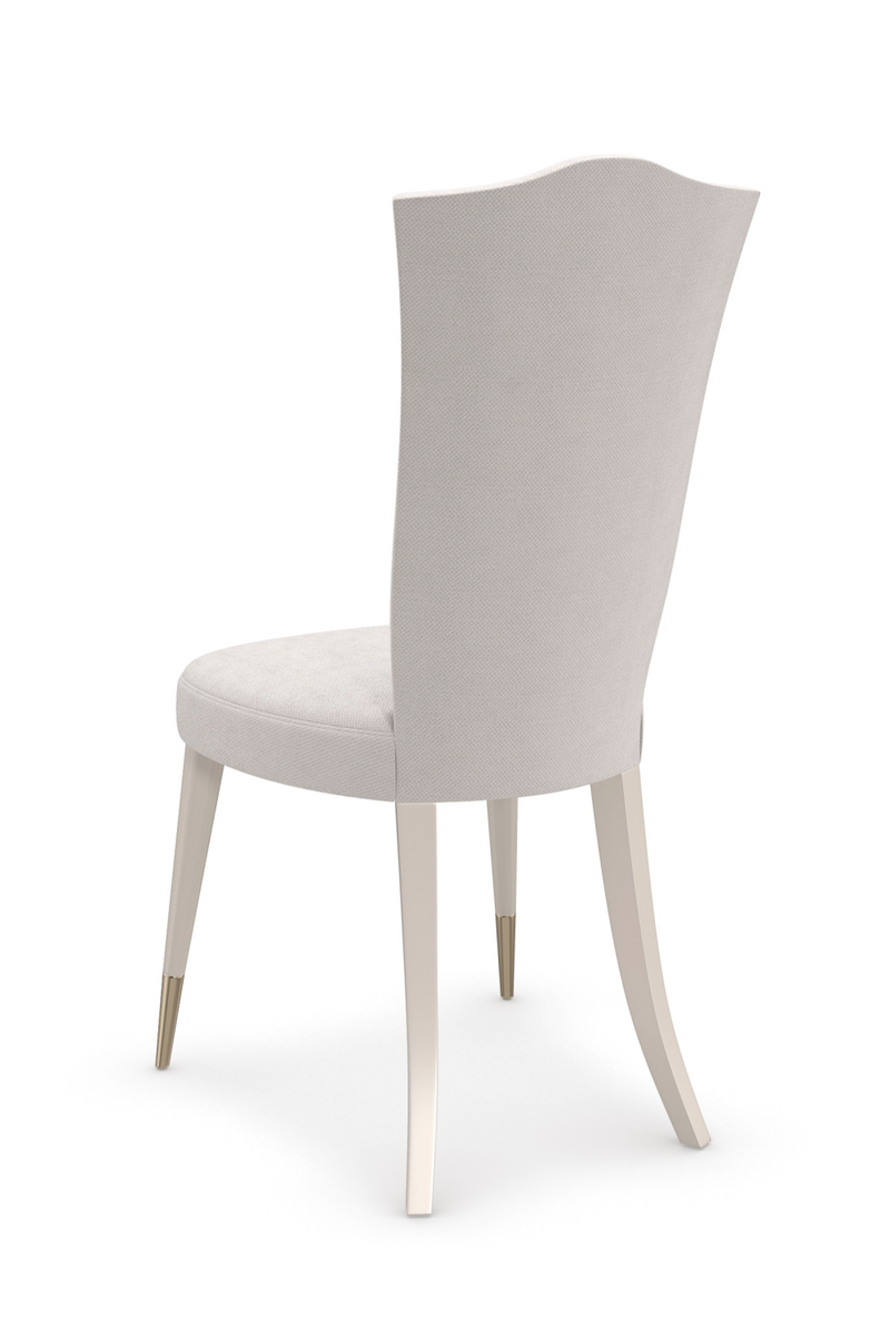 Chaise de salle à manger blanche à dossier en chameau | Caracole Cherub