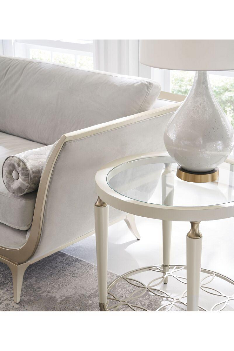 Table d'appoint en verre et bois crème | Caracole So Charming | Meubleluxe.fr