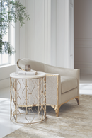 Table d'appoint en marbre blanc et métal doré | Caracole Style Spotter | OROA.fr