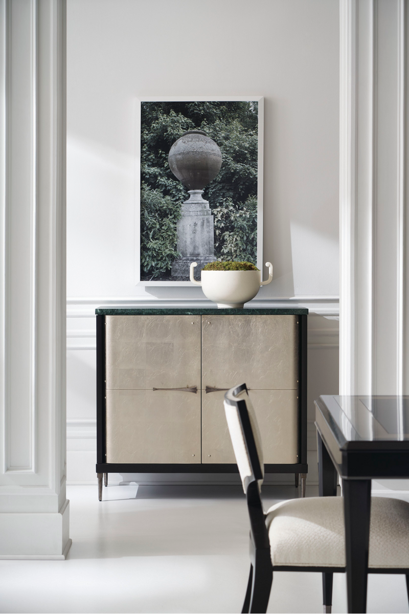 Buffet en bois chocolat et marbre vert foncé | Caracole Empire | Meubleluxe.fr