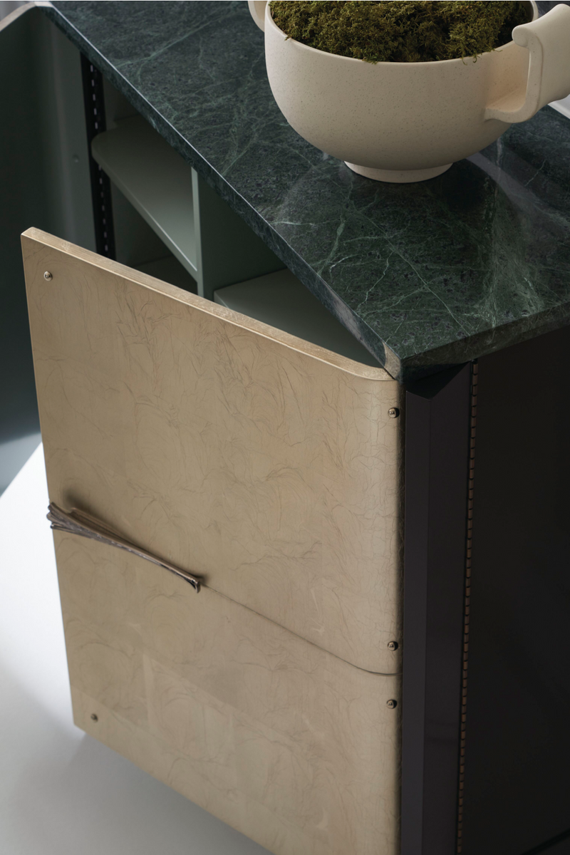 Buffet en bois chocolat et marbre vert foncé | Caracole Empire | Meubleluxe.fr