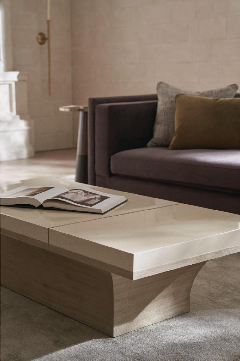 Table basse en bois ornée de finitions dorées | Caracole Full Break | OROA.fr