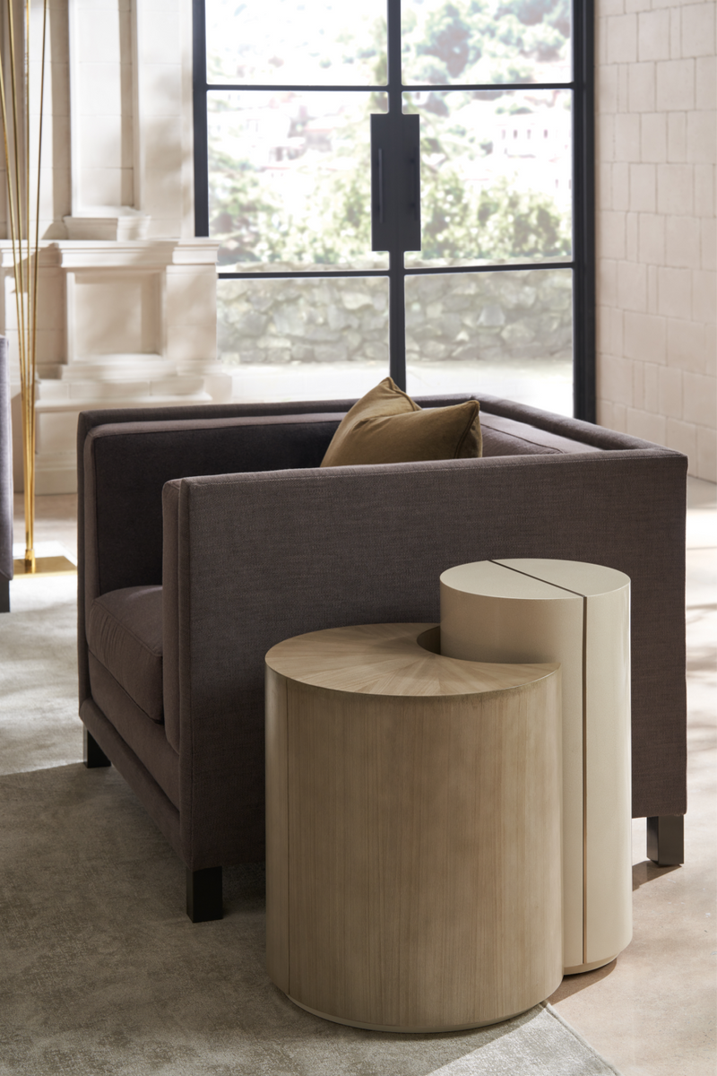 Table d'appoint en bois ivoire | Caracole Duality | Meubleluxe.fr