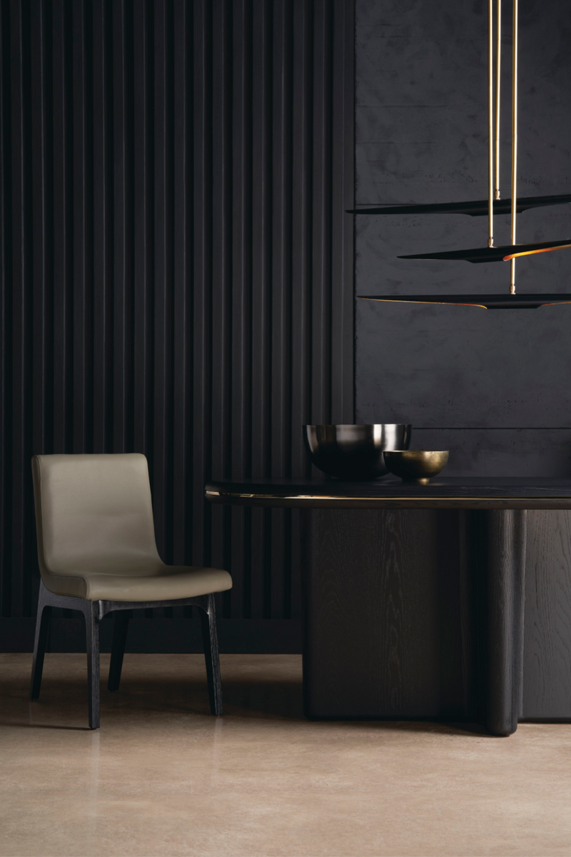 Chaise de salle à manger en cuir taupe | Caracole Starr | Oroa.fr
