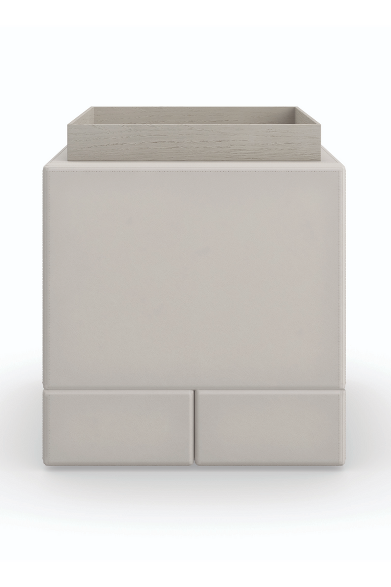Table d’appoint en cuir taupe | Caracole Bindi | OROA.fr