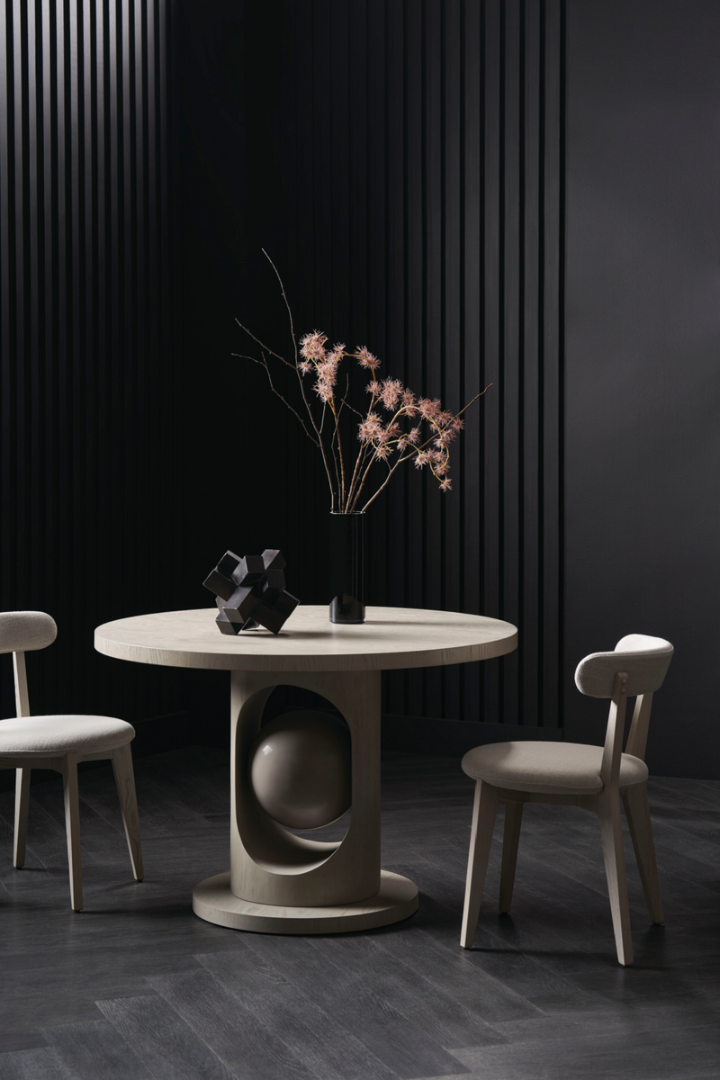 Table de salle à manger ronde en bois chêne taupe | Caracole Pearl | Meubleluxe.fr