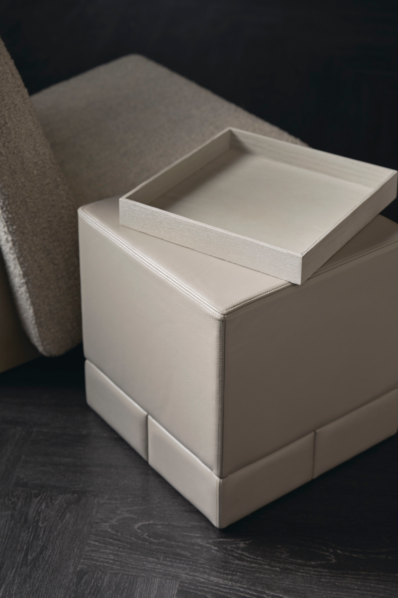Fauteuil d’appoint moderne en bouclé gris | Caracole Indi | Oroa.fr