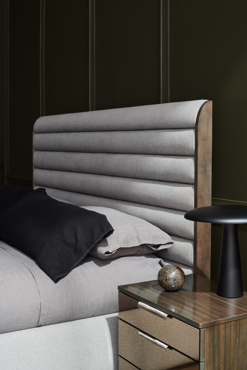 Lit Panneau Gris à Cannelures | Caracole La Moda | OROA.fr