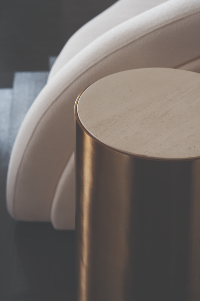 Table d'appoint en pierre et laiton | Caracole Spot | Meubleluxe.fr