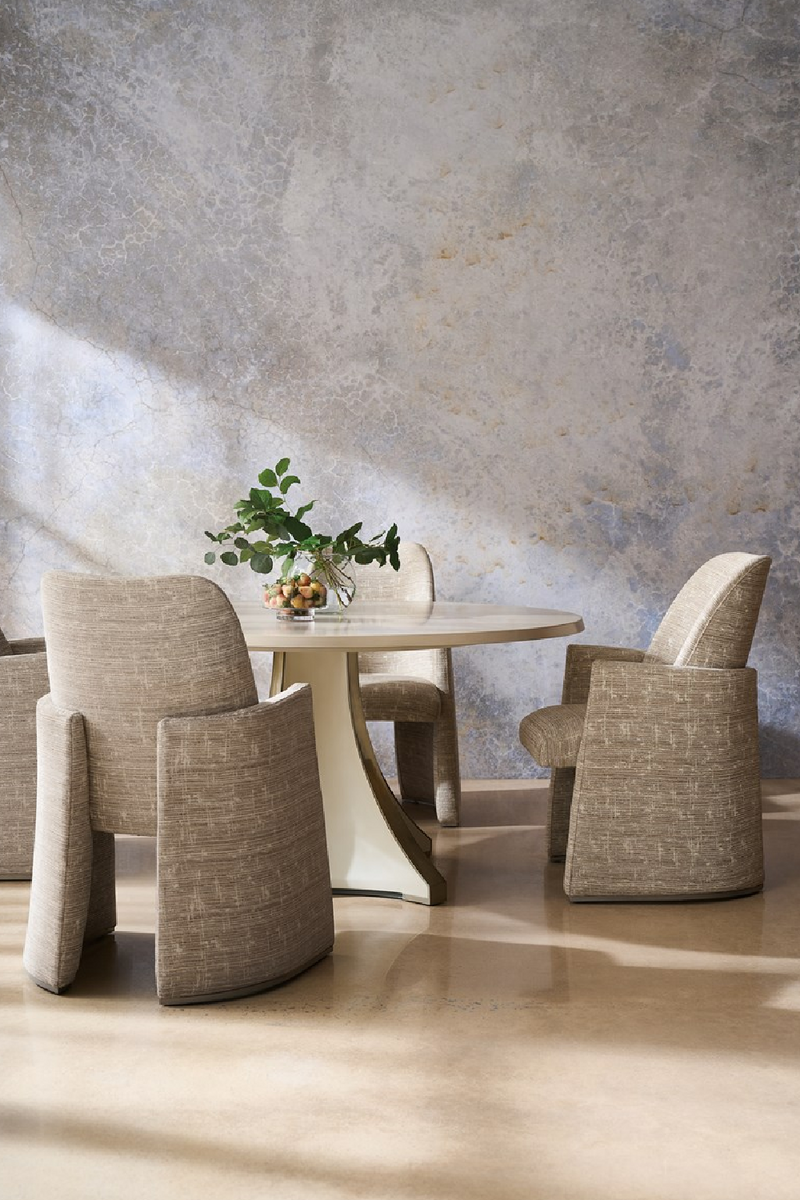 Chaise de salle à manger tapissée en tissu | Caracole Astra | OROA.fr