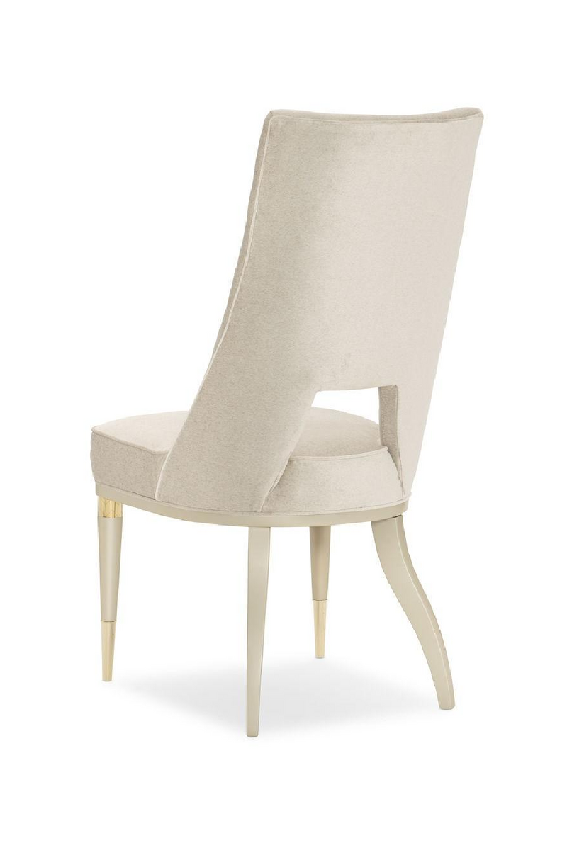 Chaise de salle à manger en tissu blanc écru | Caracole Honour | Meubleluxe.fr