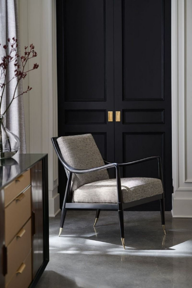 Fauteuil d'appoint en tissu gris | Caracole Appointed | Meubleluxe.fr