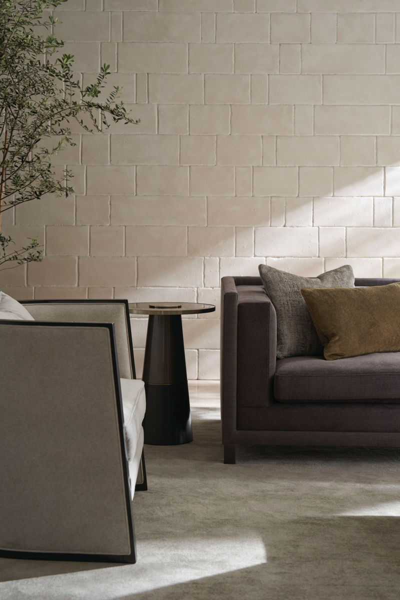 Canapé classique marron | Caracole Tuxedo | OROA.fr