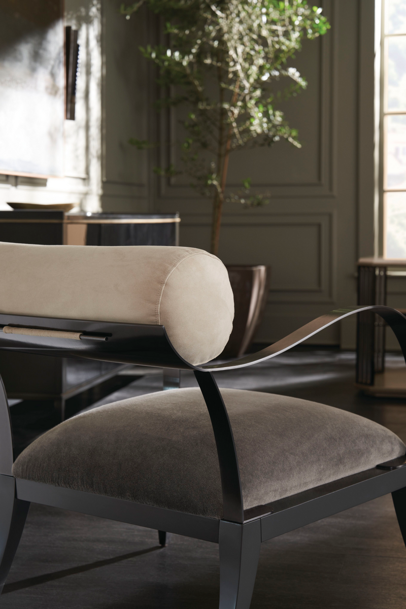 Fauteuil lounge sculptural | Caracole Homage | OROA.fr