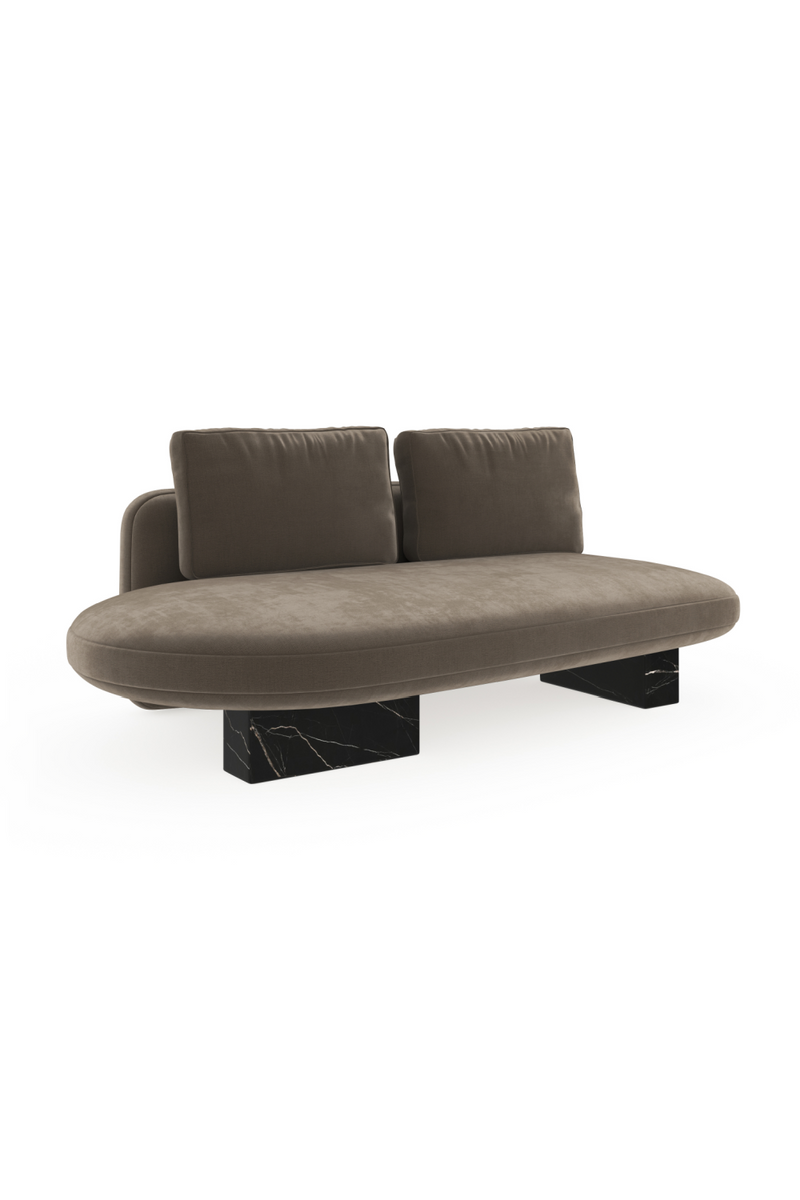 Canapé Bumper en velours taupe | Caracole Overlap | OROA.fr
