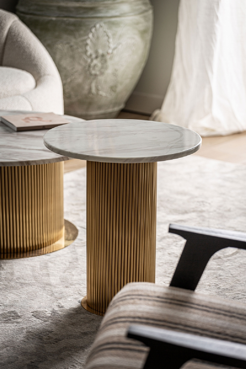 Table d'appoint à piédestal cannelé en or | Vical Home Coen | OROA.fr