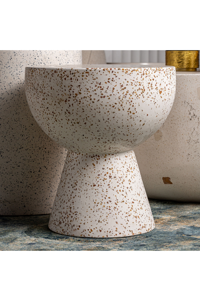 Table d'appoint en terrazzo blanc moucheté | Vical Home Albenga | OROA.fr