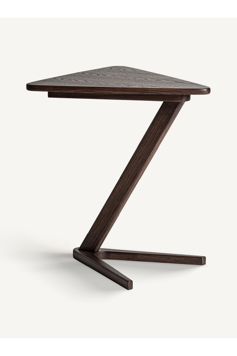 Table d'appoint triangulaire en bois de frêne | Vical Home Aitrach | OROA.fr